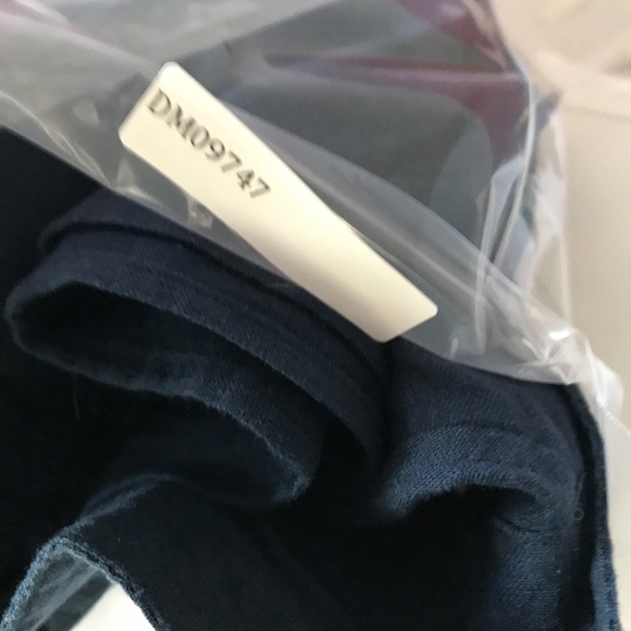 Uniqlo Linen Shirt Blue Boxy Crop Half Sleeve Collared Womens XS - Picture 8 of 8